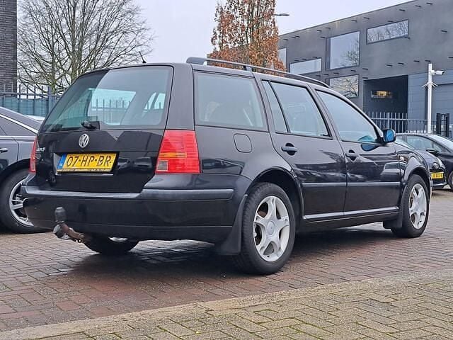 Occasion VW Golf IV Trendline 105 PK (77 kW) 2001 Zwart Stationwagen