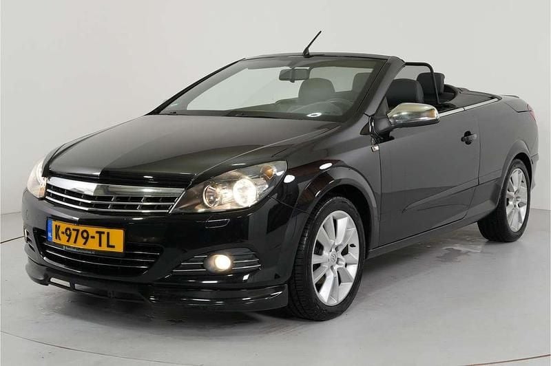 Occasion Opel Astra Cabriolet Enjoy 142 PK (104 kW) 2006 Zwart (metallic) Cabriolet