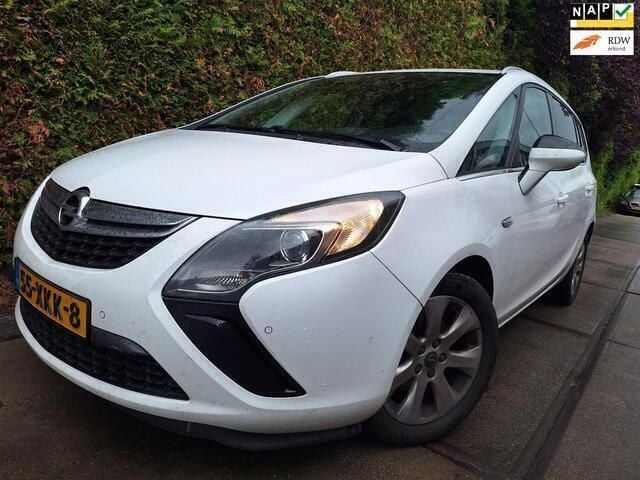 Wit, metallic lak Gebruikt 2012 Opel Zafira Tourer Cosmo MPV | € 3.800 (Goede deal) - Afbeelding 1/4