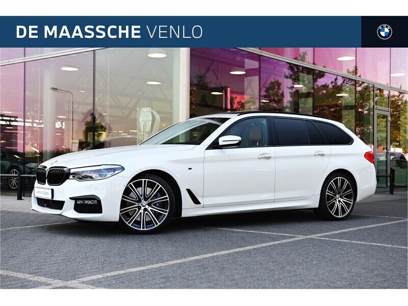 Alpinweiss iii Gebruikt 2018 BMW 540 Executive Stationwagen | € 41.950 (Eerlijke prijs) - Afbeelding 1/4