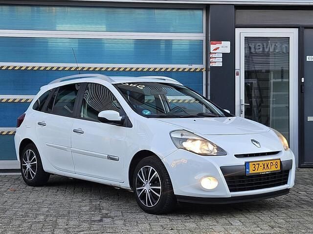 Occasion Renault Clio GrandTour Authentique 88 PK (64 kW) 2012 Wit Stationwagen