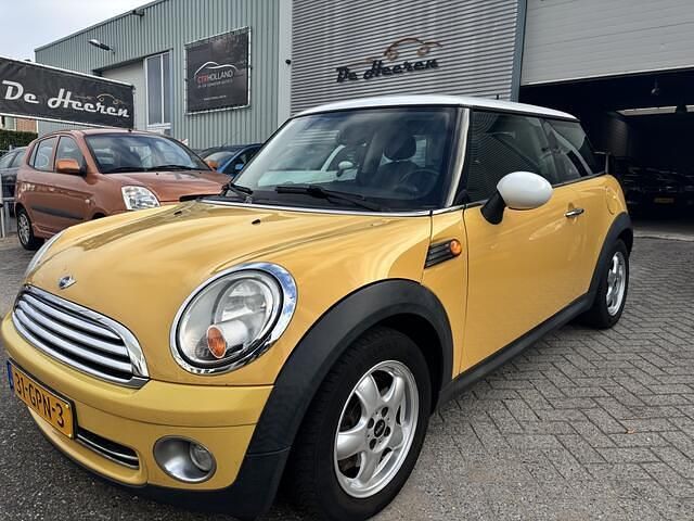 Occasion Mini Cooper Pepper 120 PK (88 kW) 2008 Geel Hatchback
