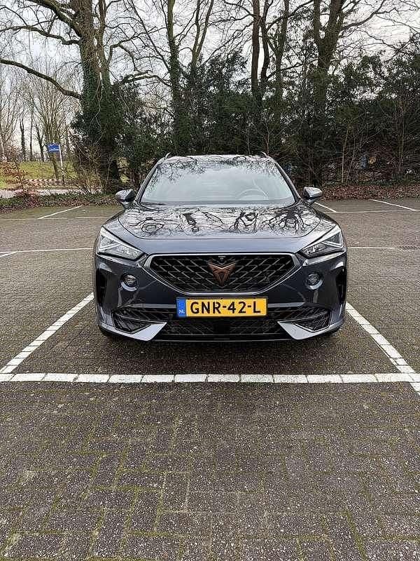 Grijs Occasion 2022 Cupra Formentor VZ SUV | € 31.450 (Eerlijke prijs) - Afbeelding 1/4