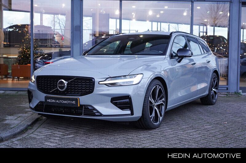 Grijs Gebruikt 2024 Volvo V60 Plus Stationwagen | € 52.995 (Duur) - Afbeelding 1/4