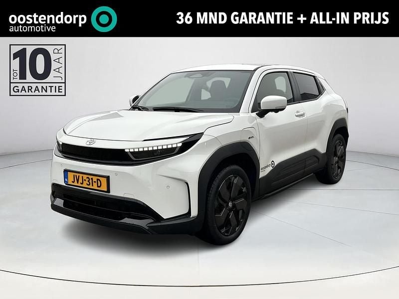 Nieuw Toyota Urban Cruiser Executive 127 kW (174 PK) 2026 Wit SUV