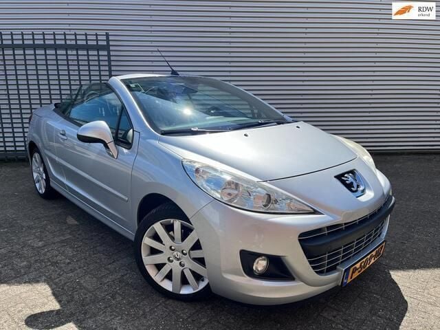 Grijs Gebruikt 2011 Peugeot 207 CC Cabriolet | € 5.475 (Eerlijke prijs) - Afbeelding 1/3