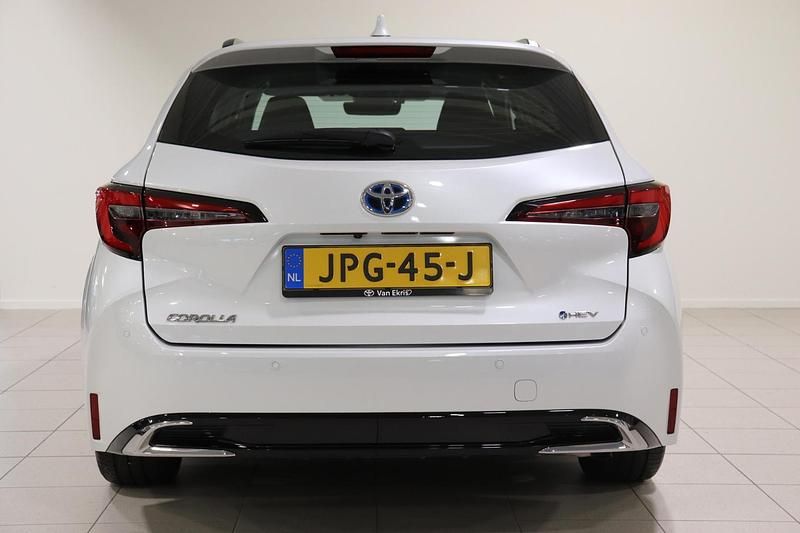 Occasion Toyota Corolla Hybrid 140 PK (102 kW) 2024 Wit Stationwagen