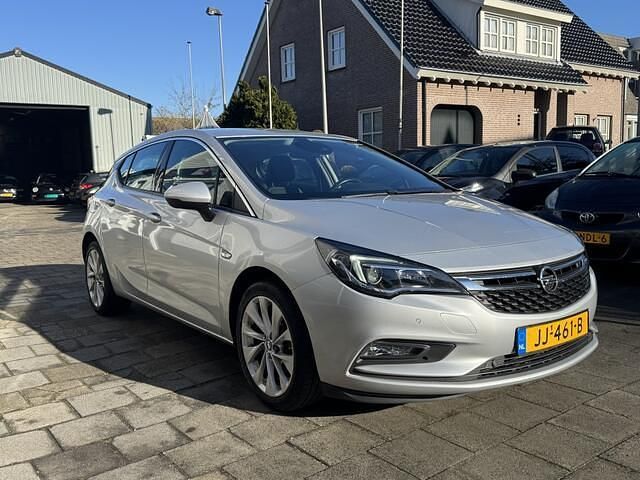 Occasion Opel Astra Innovation 105 PK (77 kW) 2016 Grijs (metallic) Hatchback