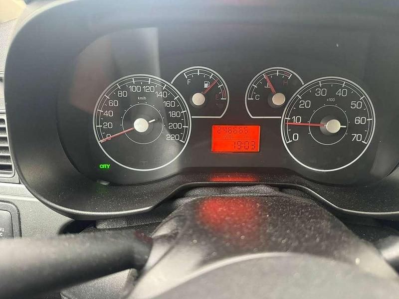 Blauw Gebruikt 2007 Fiat Punto Active Hatchback | € 1.300 (Eerlijke prijs) - Afbeelding 1/4