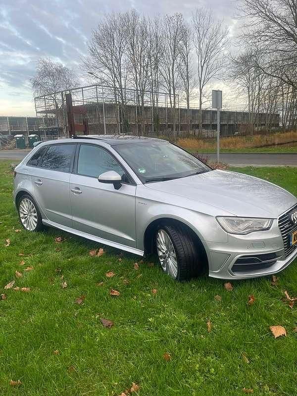 Occasion Audi A3 Sportback e-tron 204 PK (150 kW) 2015 Grijs Hatchback