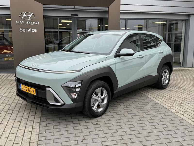 Groen Occasion 2024 Hyundai Kona Comfort SUV | € 28.950 (Eerlijke prijs) - Afbeelding 1/4