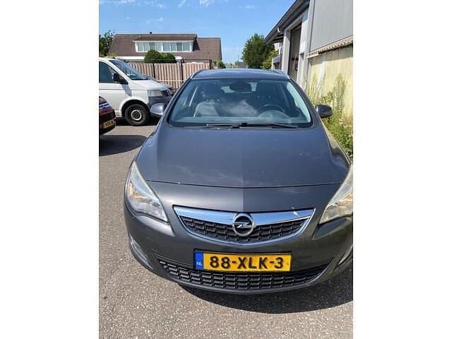 Occasion Opel Astra Cosmo 140 PK (102 kW) 2012 Grijs Stationwagen