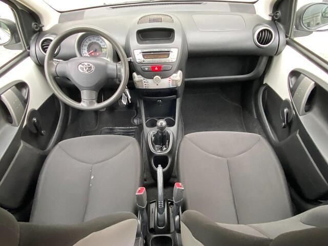 Occasion Toyota Aygo 68 PK (50 kW) 2012 Wit Hatchback