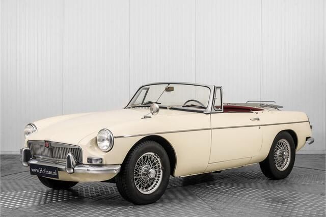 Beige Gebruikt 1964 MG B Cabriolet | € 24.900 - Afbeelding 1/4