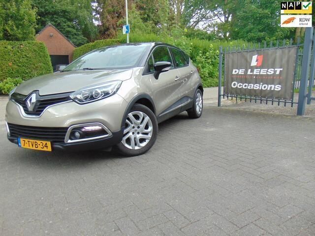Bruin Gebruikt 2014 Renault Captur Dynamique SUV | € 10.950 (Eerlijke prijs) - Afbeelding 1/4
