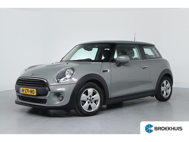 Grijs Gebruikt 2020 Mini ONE Business Hatchback | € 17.900 (Goede deal) - Afbeelding 1/4