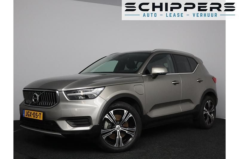 Grijs Gebruikt 2021 Volvo XC40 Inscription SUV | € 32.900 (Goede deal) - Afbeelding 1/4