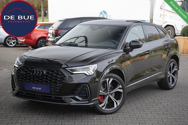 Zwart (metallic) Occasion 2020 Audi Q3 Sportback S-Line SUV | € 39.911 (Iets duurder) - Afbeelding 1/4