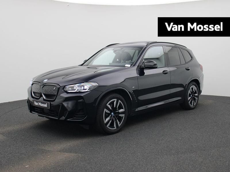 Zwart Gebruikt 2022 BMW iX3 Executive SUV | € 34.900 (Eerlijke prijs) - Afbeelding 1/4