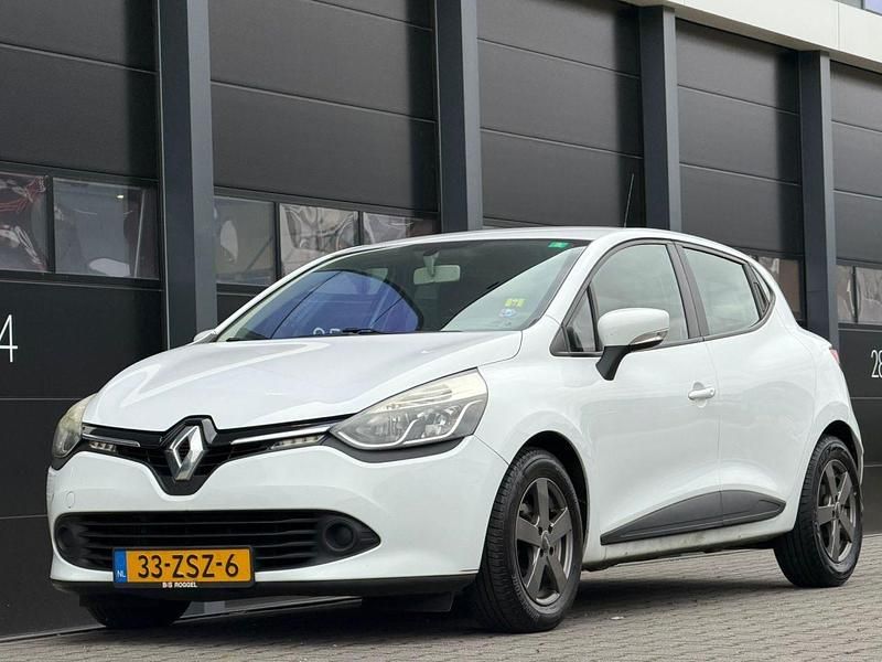Occasion Renault Clio IV Expression 90 PK (66 kW) 2013 Wit Hatchback