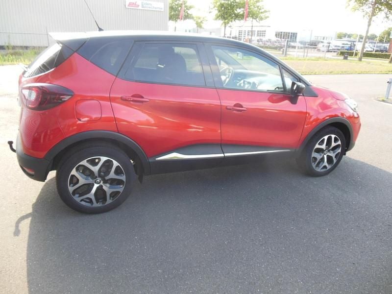 Occasion Renault Captur Intens 90 PK (66 kW) 2018 Rood SUV