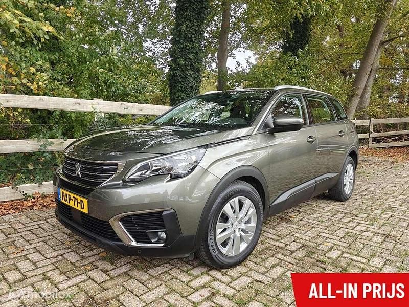 Grijs Occasion 2017 Peugeot 5008 SUV | € 16.450 (Eerlijke prijs) - Afbeelding 1/4