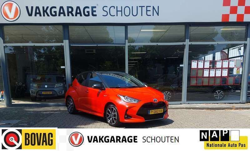 Rood Gebruikt 2021 Toyota Yaris Hybrid Edition Hatchback | € 20.950 (Goede deal) - Afbeelding 1/4