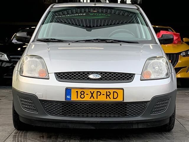 Occasion Ford Fiesta Cool & Sound Edition 69 PK (50 kW) 2007 Grijs Hatchback