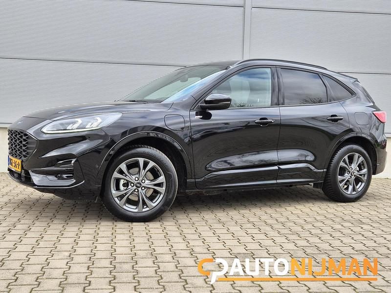 Zwart Occasion 2025 Ford Kuga ST-Line SUV | € 32.595 (Goede deal) - Afbeelding 1/3