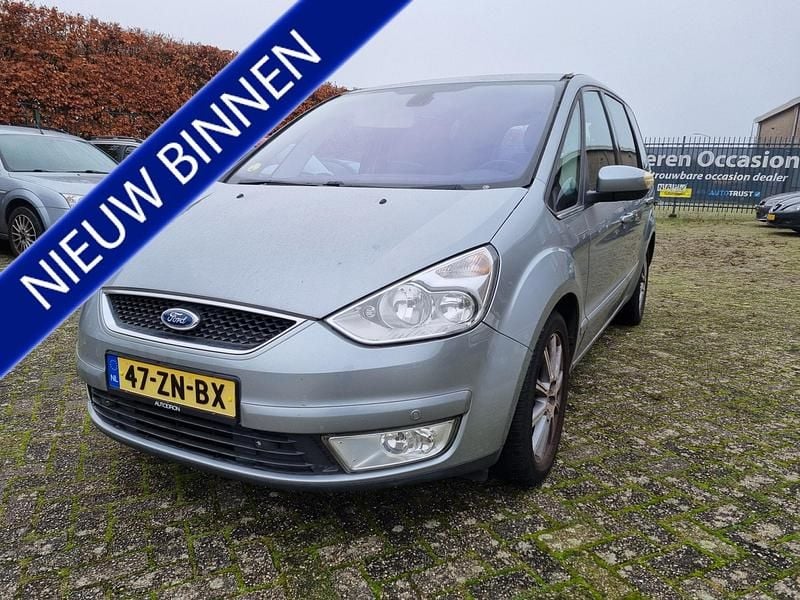 Grijs Gebruikt 2008 Ford Galaxy Ghia MPV | € 1.995 (Super prijs) - Afbeelding 1/4