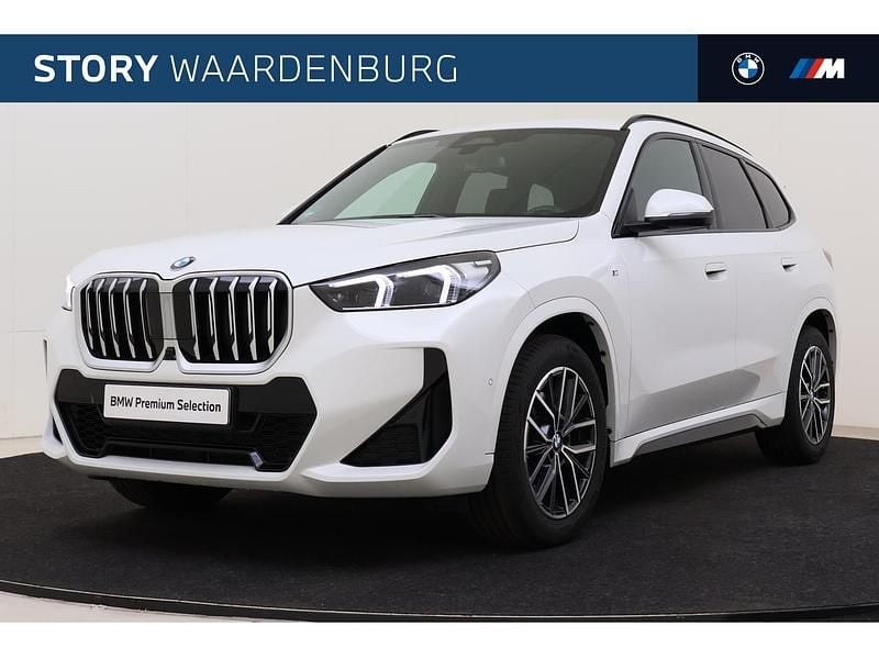 Wit Occasion 2025 BMW X1 Comfort Edition SUV | € 52.495 (Duur) - Afbeelding 1/4