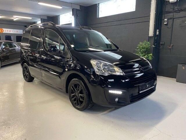 Zwart Occasion 2018 Citroën Berlingo XTR MPV | € 13.500 (Duur) - Afbeelding 1/4