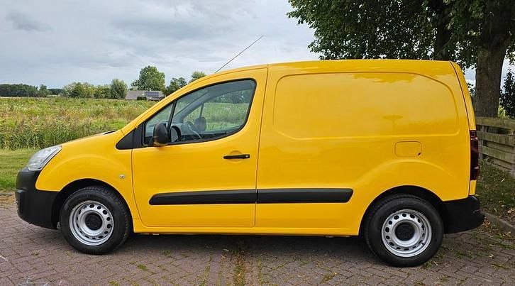 Occasion 2017 Peugeot Partner MPV | € 5.950 (Eerlijke prijs) - Afbeelding 1/3