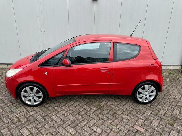 Rood Gebruikt 2006 Mitsubishi Colt Hatchback | € 1.450 (Eerlijke prijs) - Afbeelding 1/4