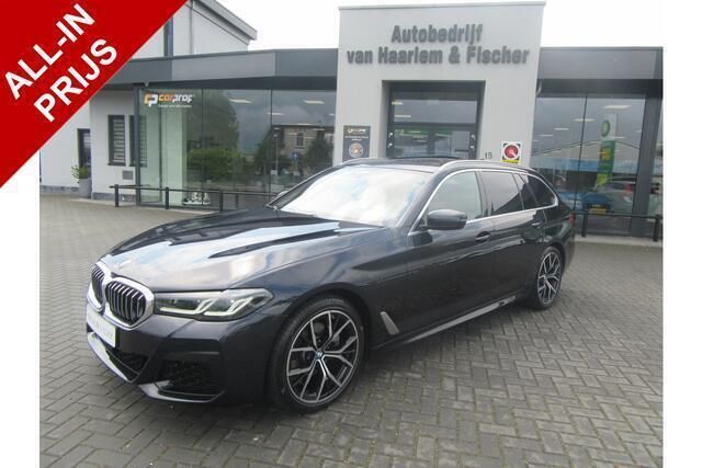 Zwart Gebruikt 2021 BMW 520 M Sport Stationwagen | € 44.950 (Duur) - Afbeelding 1/3
