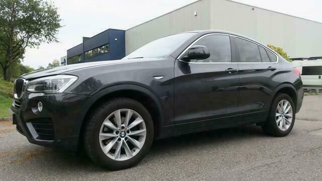 Zwart Gebruikt 2016 BMW X4 SUV | € 25.799 (Eerlijke prijs) - Afbeelding 1/4