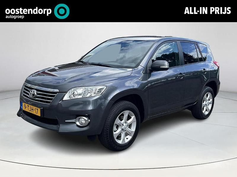 Grijs Gebruikt 2011 Toyota RAV4 SUV | € 15.990 (Eerlijke prijs) - Afbeelding 1/4
