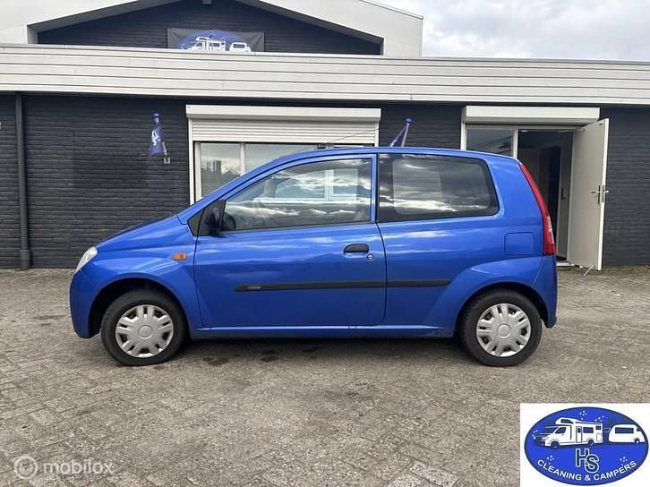Blauw Gebruikt 2003 Daihatsu Cuore Hatchback | € 1.000 (Eerlijke prijs) - Afbeelding 1/4