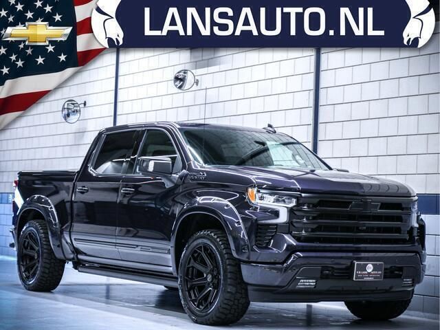 Zwart Nieuw 2024 Chevrolet Silverado Sedan | € 76.950 - Afbeelding 1/4
