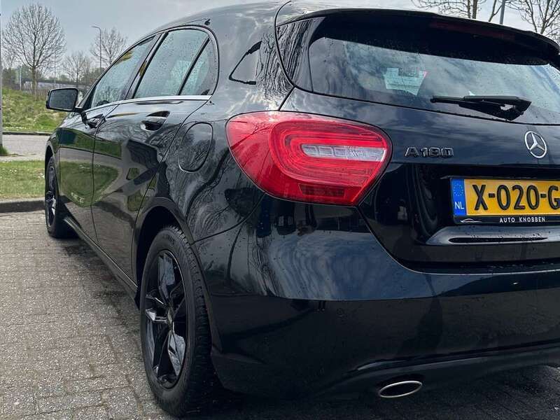 Zwart Gebruikt 2015 Mercedes A180 Prestige Stationwagen | € 13.000 (Goede deal) - Afbeelding 1/4