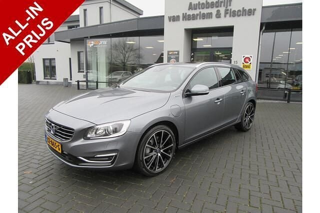 Grijs Gebruikt 2016 Volvo V60 R-Design Stationwagen | € 9.950 (Eerlijke prijs) - Afbeelding 1/3