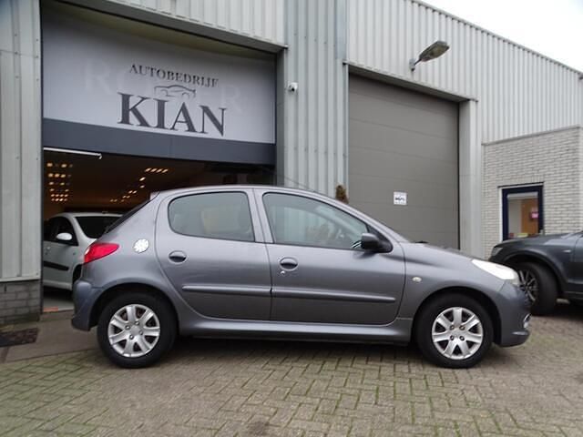 Occasion Peugeot 206+ 75 PK (55 kW) 2010 Grijs Hatchback