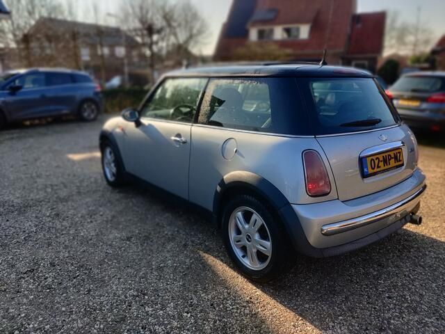 Occasion Mini ONE 90 PK (66 kW) 2004 Grijs Hatchback