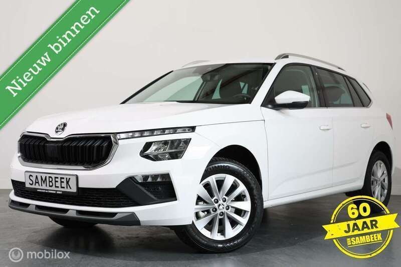 Wit Gebruikt 2024 Skoda Kamiq Selection SUV | € 25.900 - Afbeelding 1/3