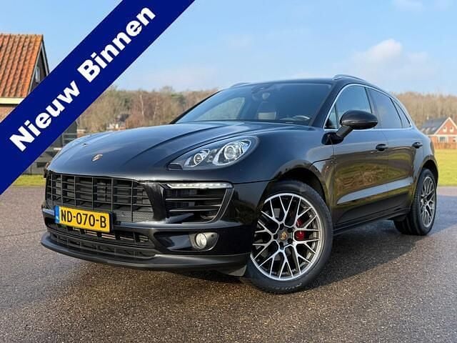 Zwart Occasion 2017 Porsche Macan SUV | € 31.888 (Goede deal) - Afbeelding 1/4