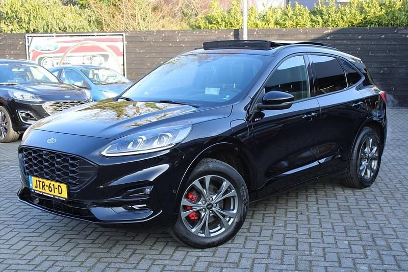 Zwart Occasion 2026 Ford Kuga ST-Line X SUV | € 32.995 (Super prijs) - Afbeelding 1/4