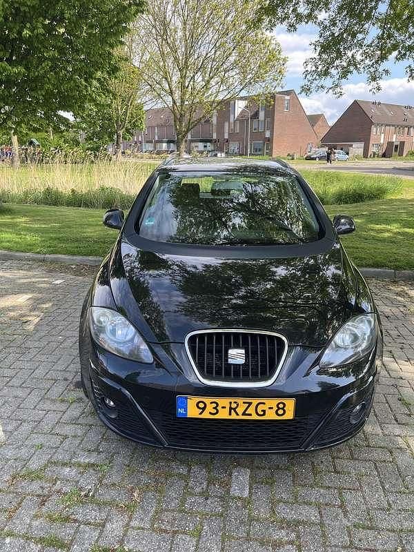 Gebruikt 2011 Seat Altea XL Style MPV | € 5.000 (Eerlijke prijs) - Afbeelding 1/4