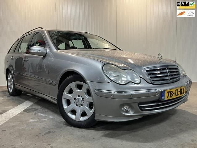 Grijs Gebruikt 2005 Mercedes C220 Elegance Stationwagen | € 2.250 - Afbeelding 1/4