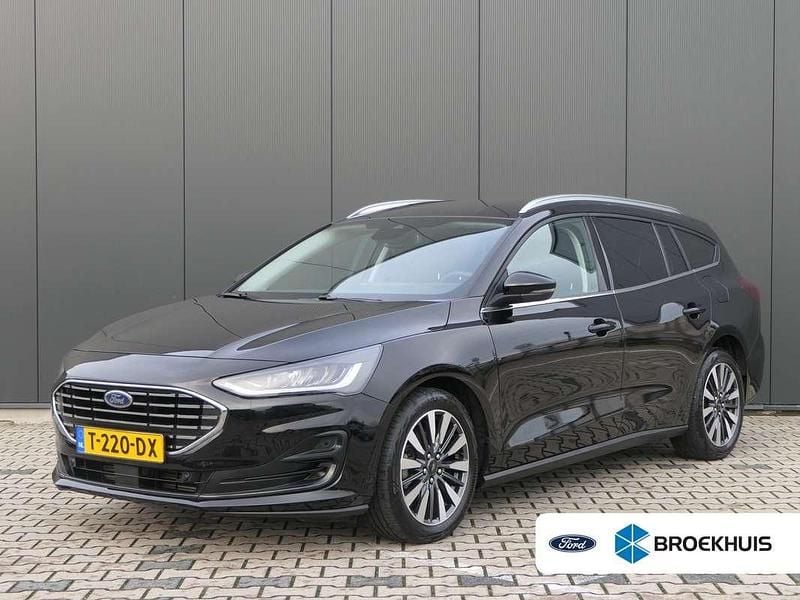 Zwart Gebruikt 2023 Ford Focus Titanium X Stationwagen | € 22.940 (Eerlijke prijs) - Afbeelding 1/4