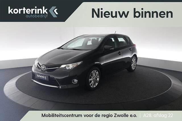 Zwart Gebruikt 2014 Toyota Auris Hatchback | € 6.950 (Goede deal) - Afbeelding 1/4